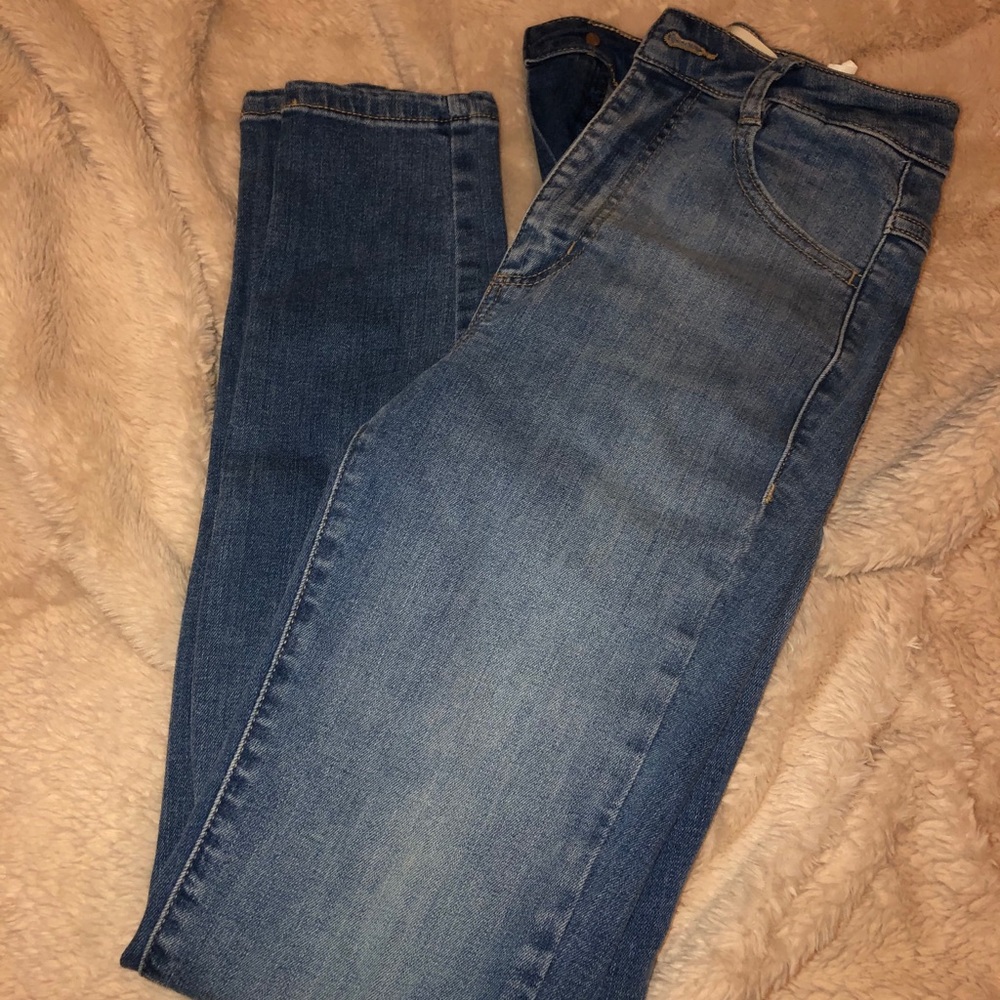 super comfy extra high waisted jeans
